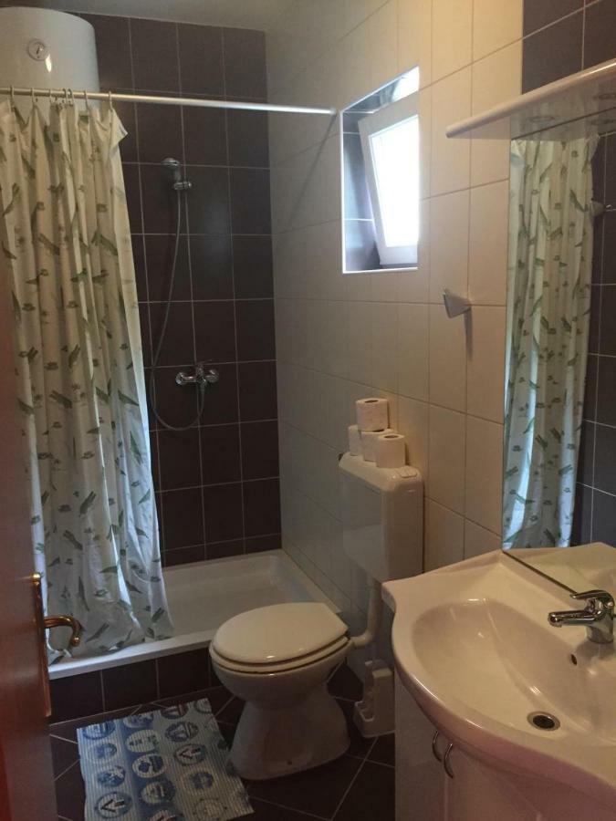 Вилла House Ema Barbat na Rabu Экстерьер фото